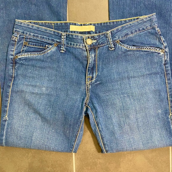 Like new soft denim mid-rise Agave Nectar jeans. Sz 30 - Picture 3 of 4